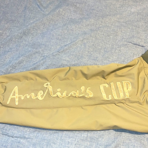 RARE- OFFICIAL MURPHY&NYE CREW Valencia 32nd America’s Cup Women Size XL - Picture 9 of 16